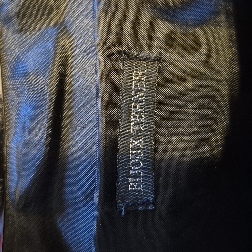 EUC LEATHER CROSSBODY BAG. - Picture 9 of 10